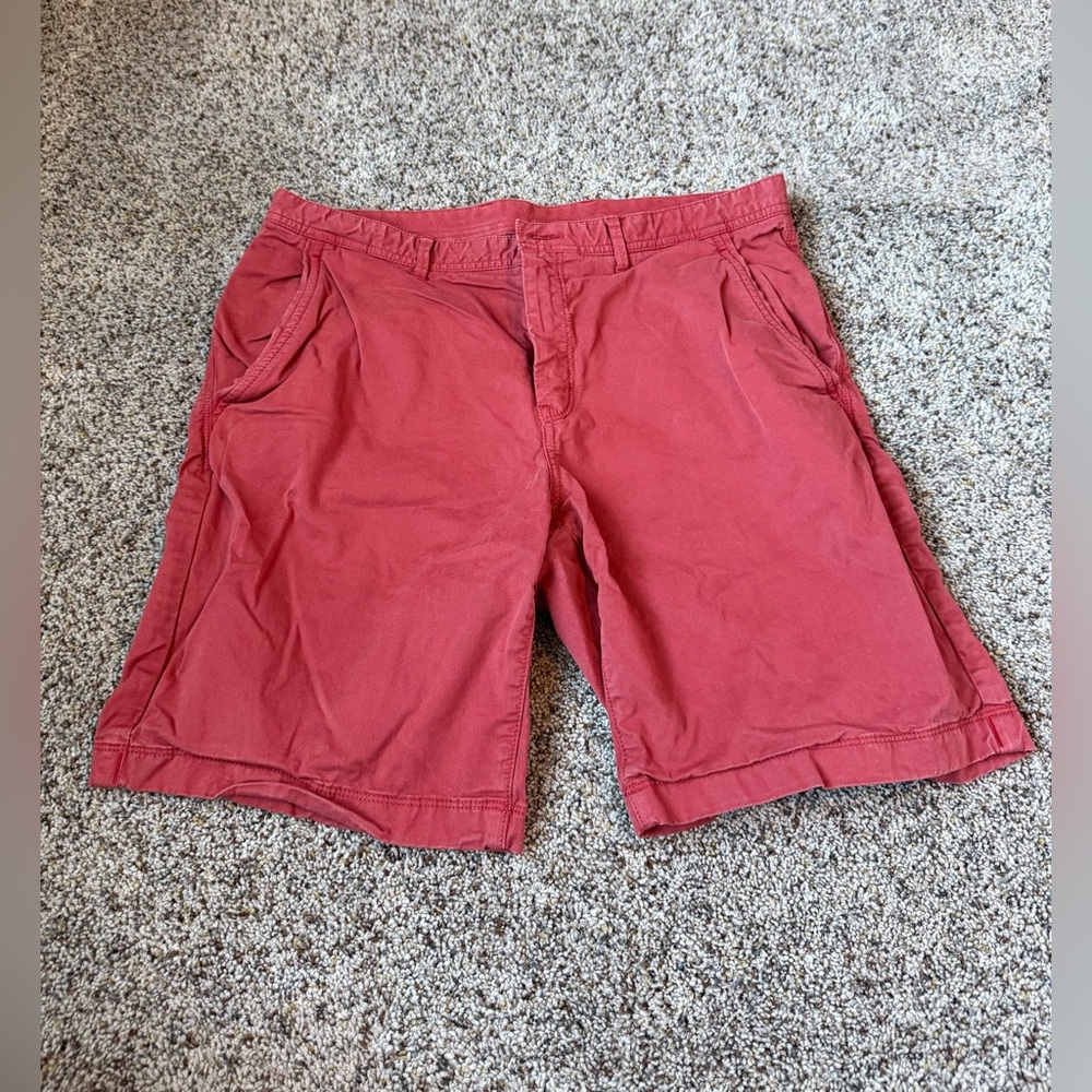 Men’s Michael Kors Red Shorts - Size 32